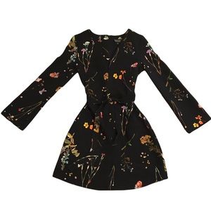 2/$30 TopShop Long Sleeve Floral Dress Size 2